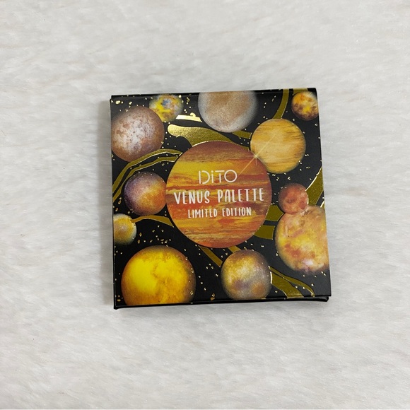 Dito Cosmetics Eyeshadow Singles Set - Picture 3 of 4